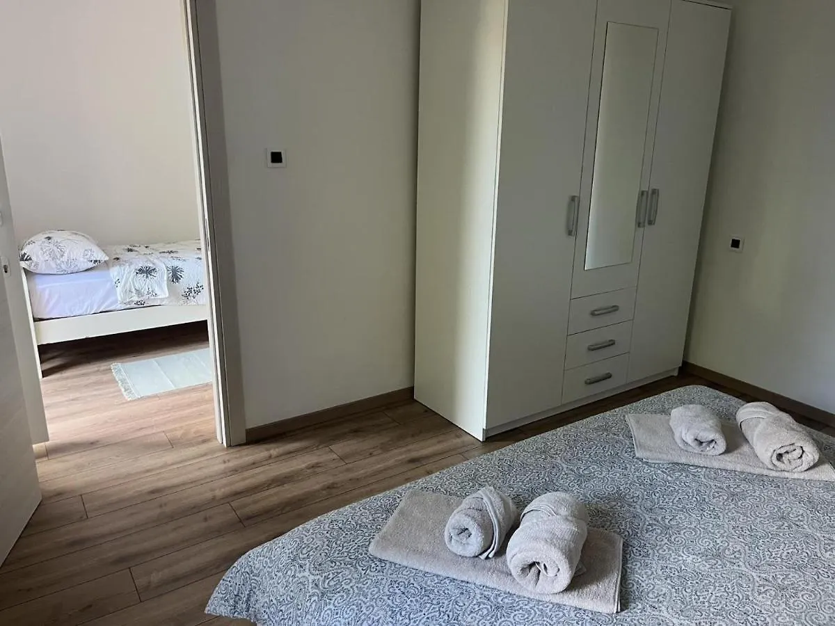 Apartment Hermes Lovran 0*,